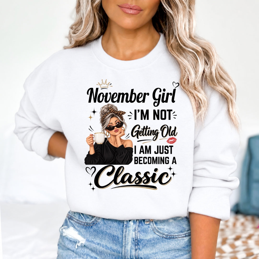 November Girl A Classic - Hoodie & Sweatshirt