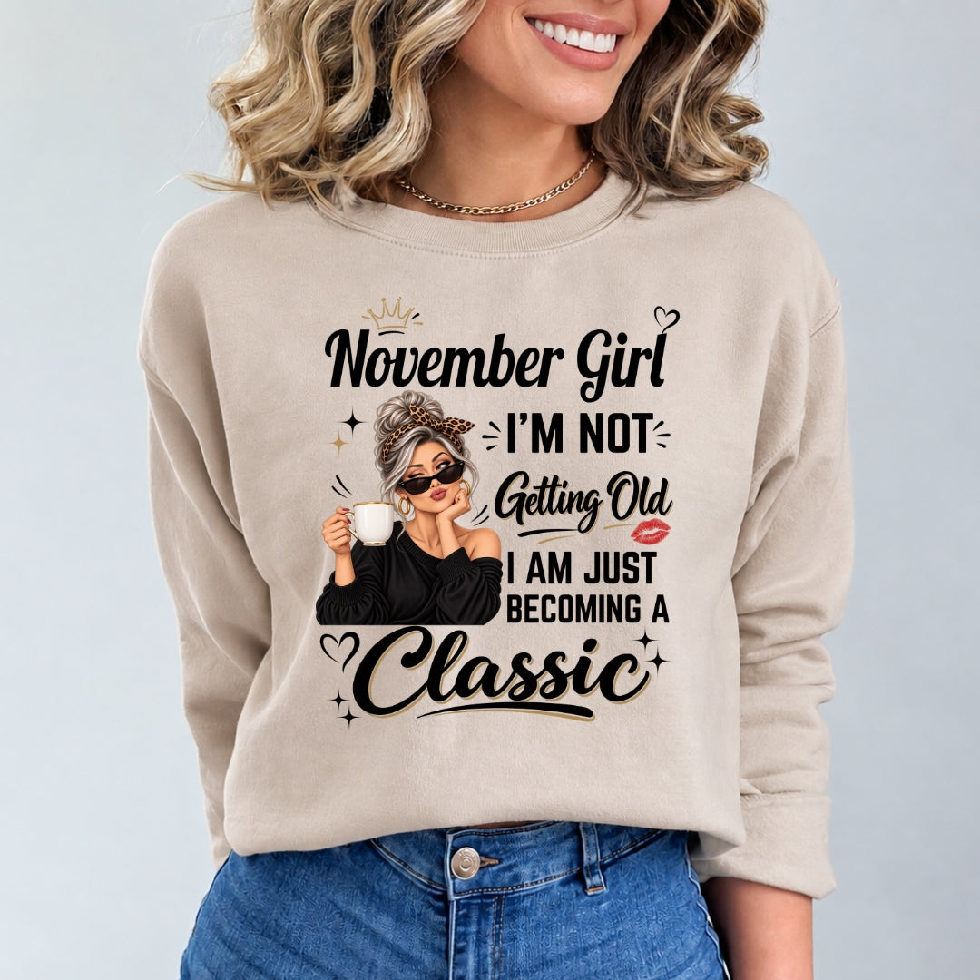 November Girl A Classic - Hoodie & Sweatshirt
